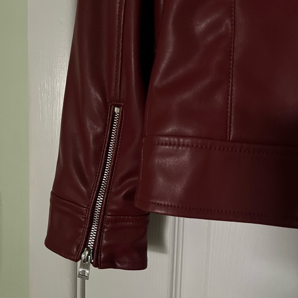 GUESS Leather Jacket - Picture 5 of 7